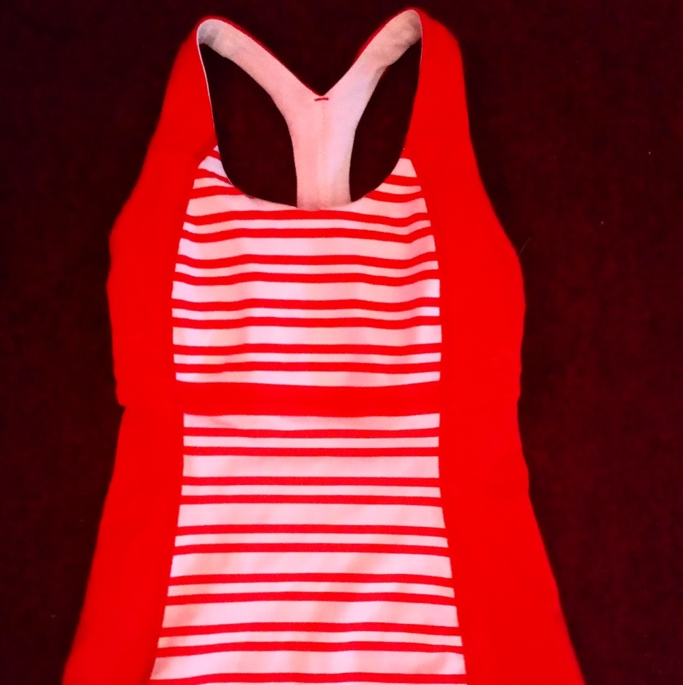 Lululemon top